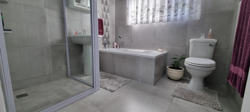 2 Bedroom Property for Sale in Tergniet Western Cape